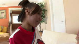 Черные молодые болельщицы трахаются с белым футбольным тренером