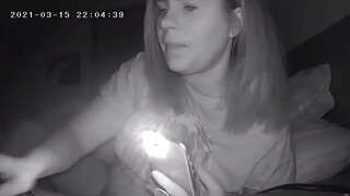 Busty Milf Vernietig Haar Klit by Slaaptyd Verborge Cam