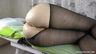 مارس الجنس ضيق كس خطوة الأخت في جوارب طويلة