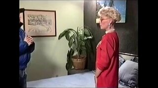 Abbey ගේල් Pornstar තරහ යන අතර තම ගුද මිදි වතු